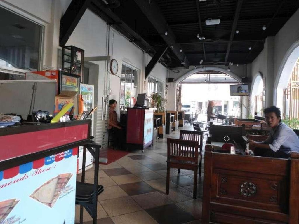 Vindhika Hotel Pengayoman Macáçar Exterior foto